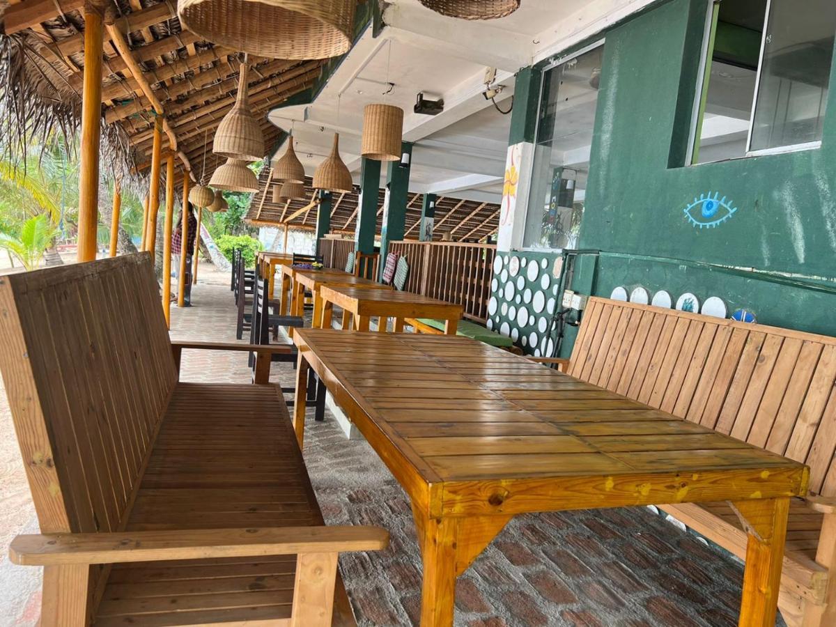 Frangipani Beach Villa Тангале Екстериор снимка