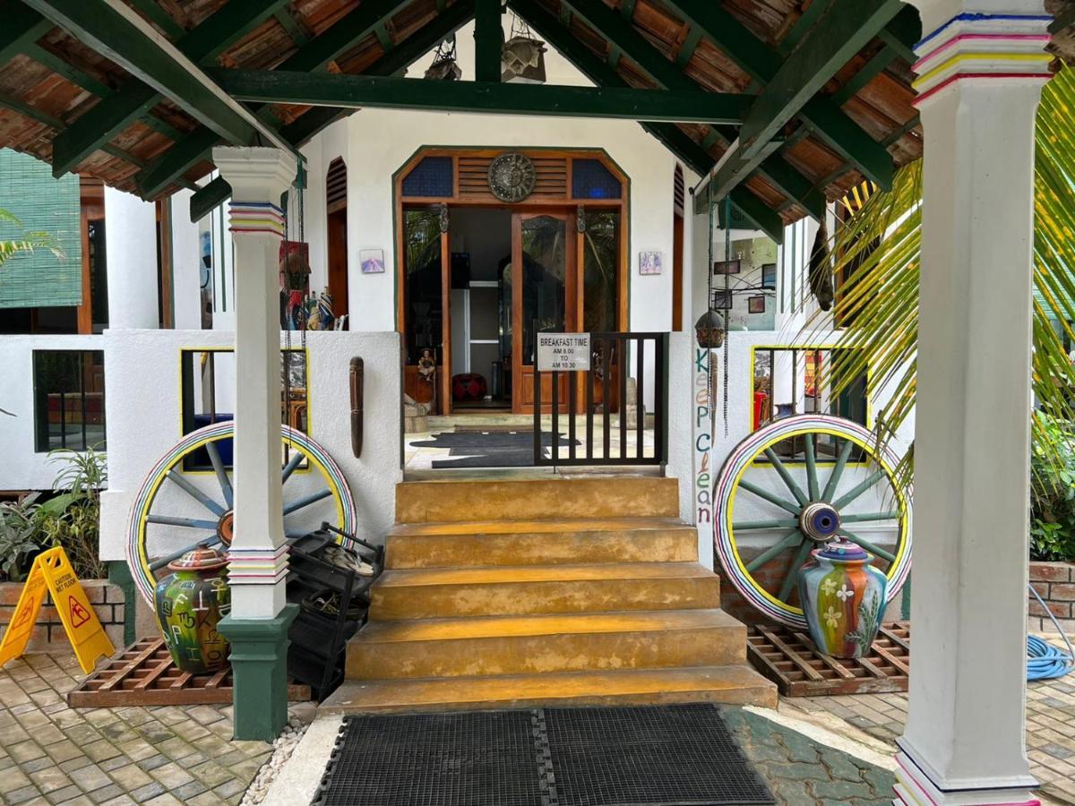 Frangipani Beach Villa Тангале Екстериор снимка