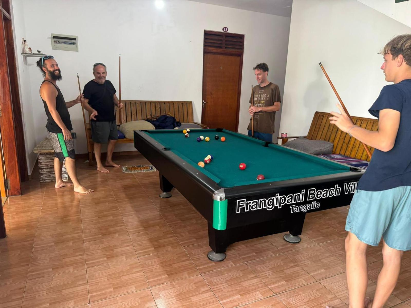 Frangipani Beach Villa Тангале Екстериор снимка