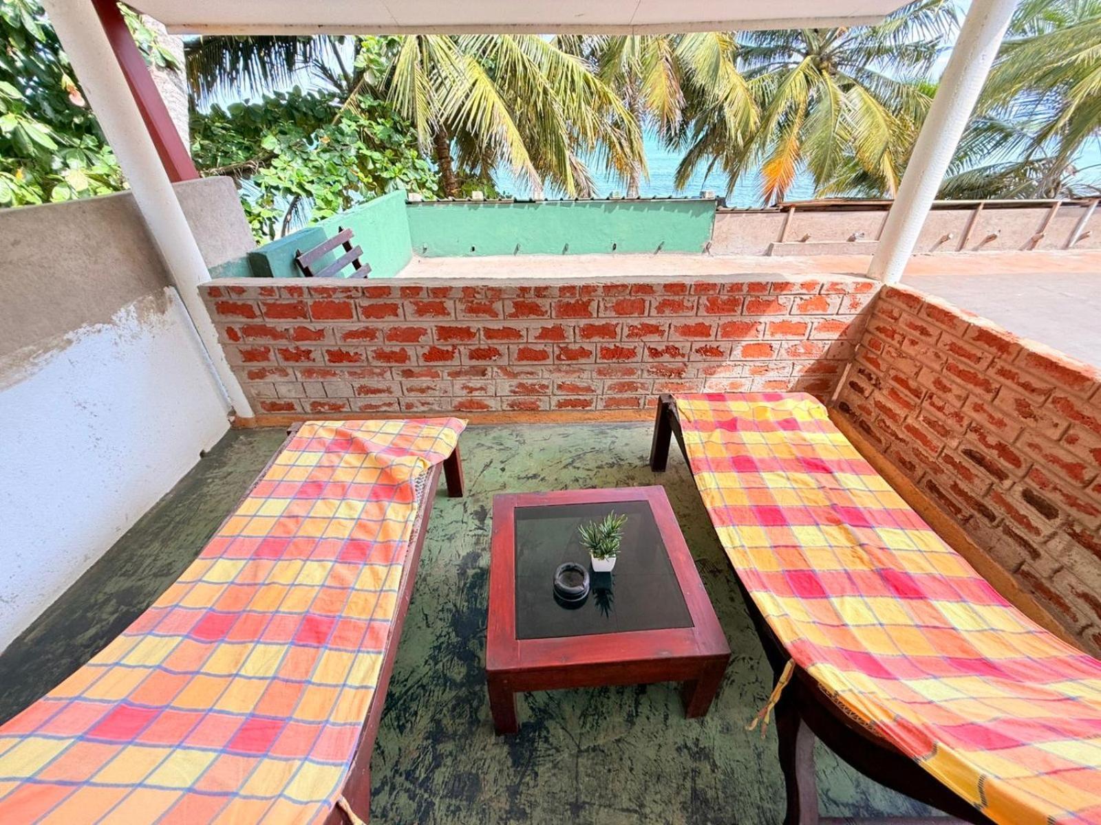 Frangipani Beach Villa Тангале Екстериор снимка